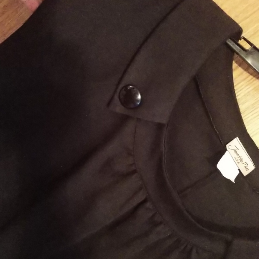 Dress - Picture 4 of 4